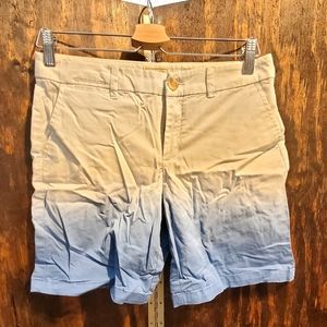 Gap Khaki Boyfriend Ombre shorts